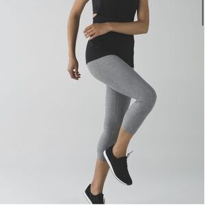 Lululemon Wunder Under Crop III
Heathered Slate